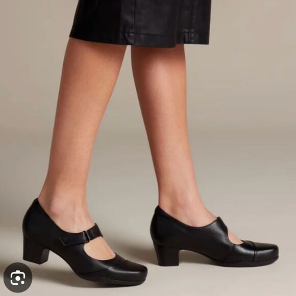 NEW Clark’s  Mary Jane Rosalyn BlackLeather Comfort Velcro Strap 10 Wide - Picture 1 of 11